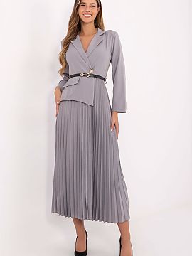 day dress Italy Moda  An elegant maxi dress with a flared silhouette, perfect for both work and formal occasions. The top in a sailor style with a classic collar 