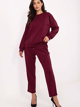 Complete Rue Paris  Stylish and comfortable women\'s tracksuit set is a proposal for women who appreciate elegance in their everyday outfits. The set consists o