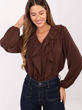 Bluzka Rue Paris  Elegant women\'s blouse with ruffles on the front and a subtle jabot is an ideal choice for work, formal meetings, and everyday outings. Mad