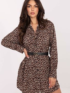 day dress Italy Moda  Stylish shirt dress with a simple cut is an ideal proposition for everyday wear for women who like fashion with character. The animal motif 