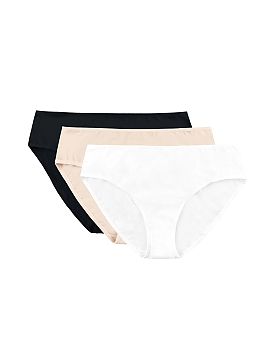 Set Gorteks  Three-pack of figs in 3 universal colors that match every outfit: beige, black, and white. The elastic band at the waist effectively holds t