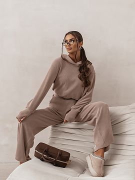 Complete LaBalancia  We present the HOPE set in an elegant beige shade, which combines style and comfort. Thanks to careful workmanship with high-quality materia