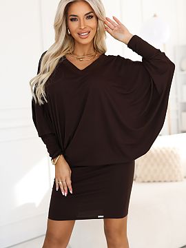 Evening dress Numoco  This dress is a masterful combination of trends and functionality. We opted for a loose, casual batwing oversized top that guarantees you al