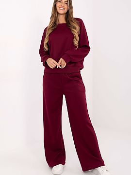Complete Factory Price  Women\'s tracksuit made of exceptionally soft butter-like material is the perfect combination of comfort and style for everyday wear. The fa