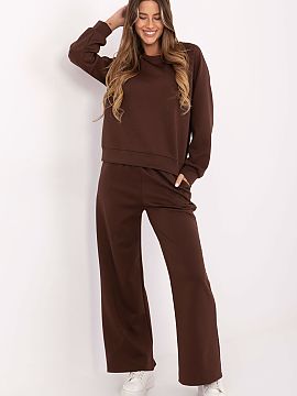 Complete Factory Price  Women\'s tracksuit made of exceptionally soft butter-like material is the perfect combination of comfort and style for everyday wear. The fa