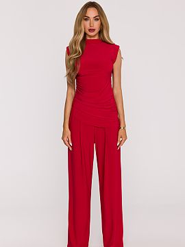 Set Moe  Modern and elegant women\'s set made of smooth knit fabric, which is soft, elastic, and exceptionally comfortable to wear. It combines comfo