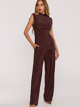 Set Moe  Modern and elegant women\'s set made of smooth knit fabric, which is soft, elastic, and exceptionally comfortable to wear. This combination 
