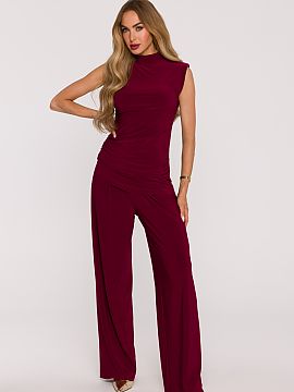 Set Moe  Modern and elegant women\'s set made of smooth knit fabric, which is soft, elastic, and exceptionally comfortable to wear. This combination 