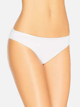 Fiji Teyli  Classic white bamboo women\'s panties Nathalie. The panties are very comfortable and suitable for any occasion. The delicate bamboo fiber th