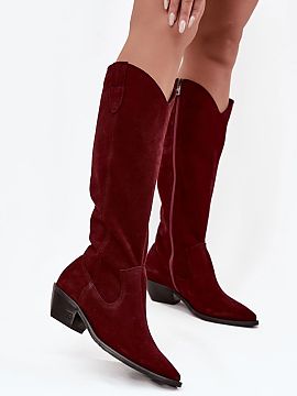 Heeled boots Step in style  Cowgirl boots made of high-quality natural suede are a combination of timeless style and comfort. The characteristic pointed toes give a fem