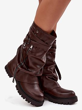 Kozaki Step in style  Women\'s boots reaching to mid-calf are a stylish proposition for women who appreciate a fashionable look and comfort for everyday wear. The