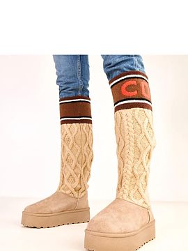 Snow boots Solea  Warm and stylish snow boots with a high upper, which combine functionality with a trendy, winter design. Made of high-quality faux suede lea