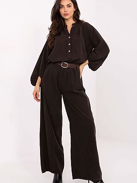Women trousers Italy Moda  Stylish corduroy pants in a casual style, perfect for everyday wear. Made of soft material with a high polyester content, they provide comfo