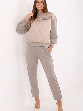 Complete Italy Moda  Stylish and extremely comfortable women\'s set in a casual style, which will be perfect for everyday wear. Made of high-quality blend of vis