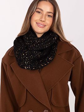 Infinity Scarf AT  Stylish and practical neck warmer made of high-quality polyester, which ensures durability and wearing comfort. The thickly woven model effe