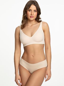 Fiji Julimex  Classic seamless briefs, designed for comfort and natural fit. Made of smooth, flexible fabric, they fit perfectly to the body, creating the