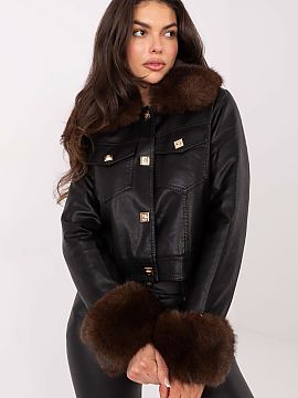 Jacket MBM  This women\'s faux leather jacket is a stylish proposal for the autumn/winter season, combining a fashionable look with pleasant warmth. Mad