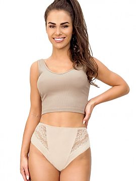 Fiji Donna  Classic panties with an elegant, feminine cut, combining comfort and style. The model has a smooth back and covered sides, ensuring a perfec