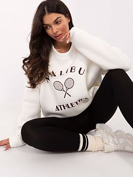 sweatshirt Factory Price  Women\'s loose-fitting sweatshirt is an ideal everyday proposition for women who value comfort and style. Made of a pleasant to the touch bl