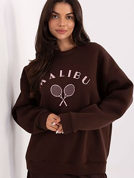 sweatshirt Factory Price  Women\'s loose-fitting sweatshirt is an ideal everyday proposition for women who value comfort and style. Made of a pleasant to the touch bl