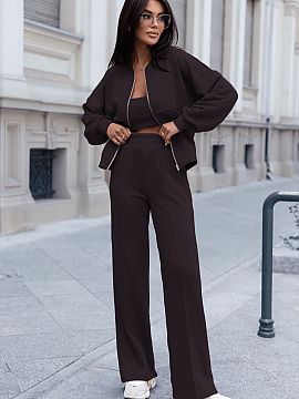Complete IVON  Two-piece Misty tracksuit set! The most fashionable bomber jacket this season combined with wide trousers is a set that you will use in your