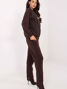 Complete Italy Moda  Stylish tracksuit consisting of a hoodie and pants, perfect for everyday, casual styling. Made of high-quality viscose with a varied texture