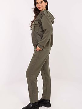 Complete Italy Moda  Stylish tracksuit set consisting of a hoodie and pants, perfect for everyday casual styling. Made of high-quality viscose with a varied text