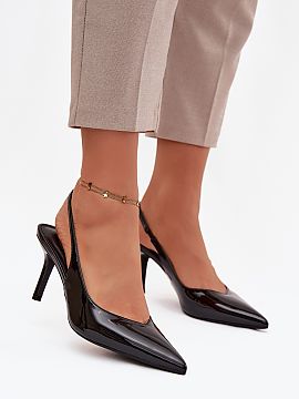 High heels Step in style  Women\'s high heel pumps are a classic that never goes out of style. The slender heel beautifully accentuates the silhouette, while the poin