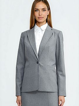 Jacket Nife  Fitted cut jacket, made of material decorated with subtle, contrasting tennis-style stripes. It has a classic collar with lapels and long sl