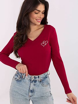 Bluzka Rue Paris  Stylish and feminine blouse made of ribbed material, perfect for everyday wear. Made of pleasant to touch cotton with elastane, it perfectly