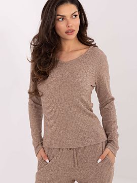 sweter Factory Price  Stylish women\'s casual sweater is the perfect choice for everyday occasions when you value comfort combined with elegant simplicity. The mo