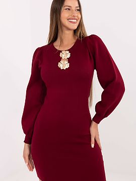day dress Factory Price  Stylish elegant knitted pencil dress is a perfect choice for everyday wear, work, and also for formal occasions. Its smooth pattern emphasiz