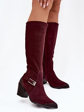 Heeled boots Step in style  Women\'s boots made of natural suede are an elegant proposition for women who appreciate style and comfort. The model fastened with a zipper