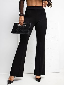 Tracksuit trousers Rue Paris  Soft sweatpants made of buttery material, exceptionally delicate, elastic, and pleasant to the touch. The model is characterized by a high w