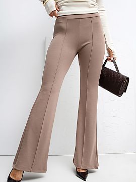 Tracksuit trousers Rue Paris  Soft sweatpants made of buttery material, exceptionally delicate, elastic and pleasant to the touch. The model features a high waist and wid