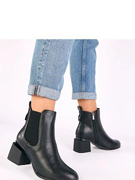 Heeled boots Solea
