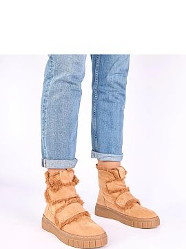 Botki Solea  Boots with fur are a perfect combination of comfort, style, and functionality for colder days. Made of high-quality ecological suede leather