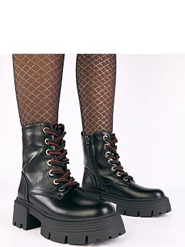 Platform boots Solea  Boots on a platform sole with double lacing are a proposal for people who appreciate a fashionable, expressive style combined with comfort a