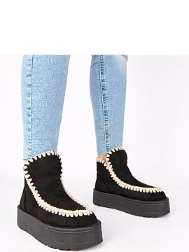 Snow boots Solea  Snow boots on a platform with decorative embroidery, slip-on, are stylish and comfortable footwear perfect for winter days. Made of high-qua