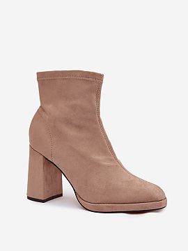Heeled boots Step in style