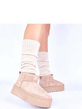 Snow boots Solea  Beige snow boots on the platform lined with fur by Gemre brand Mouna are the perfect choice for women who appreciate a combination of style,