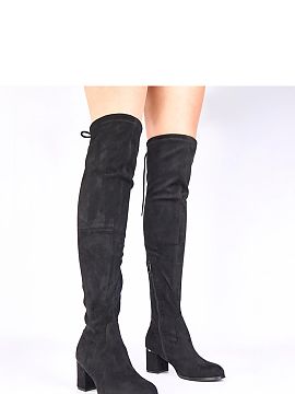 Heeled boots Solea  Discover the unique style and comfort offered by the black over-the-knee boots Elai with a gold accent by Gemre. It is the perfect choice fo