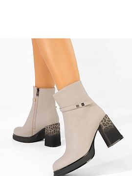 Heeled boots Solea  Discover elegance and style with gray ankle boots on a leopard print heel decorated with Brenna from the prestigious Gemre brand. These uniq