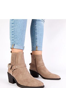 Heeled boots Solea  Discover the unique style and comfort offered by the gray ankle boots with decorative buckles Ritama by the Gemre brand. It is a perfect pro