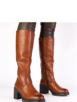 Heeled boots Solea  Stylish women\'s boots made of high-quality eco-leather are an ideal choice for cooler days. Their classic style and round toe give them a v