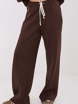 Tracksuit trousers Factory Price  These casual wide leg sweatpants are the perfect choice for everyday, comfortable outfits. Made of a blend of polyester, elastane, and visco