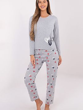 Pyjama Forever Pink  Comfortable, two-piece women\'s pajamas made of soft, breathable cotton, perfect for peaceful nights and relaxing evenings. The set includes