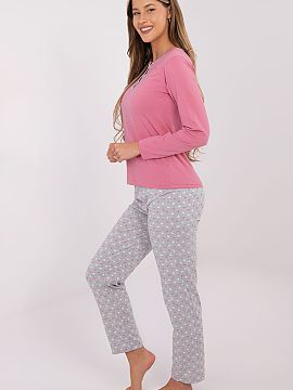 Pyjama Forever Pink  Comfortable, two-piece women\'s pajamas made of soft and pleasant to the touch cotton, perfect for a peaceful sleep and home relaxation. The