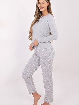 Pyjama Forever Pink  Comfortable, two-piece women\'s pajamas made of soft and pleasant to the touch cotton, perfect for a peaceful sleep and home relaxation. The