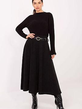 Skirt Rue Paris  Stylish and feminine knitted midi skirt, made of ribbed material with a varied texture. Thanks to the polyester and elastane blend, the mode